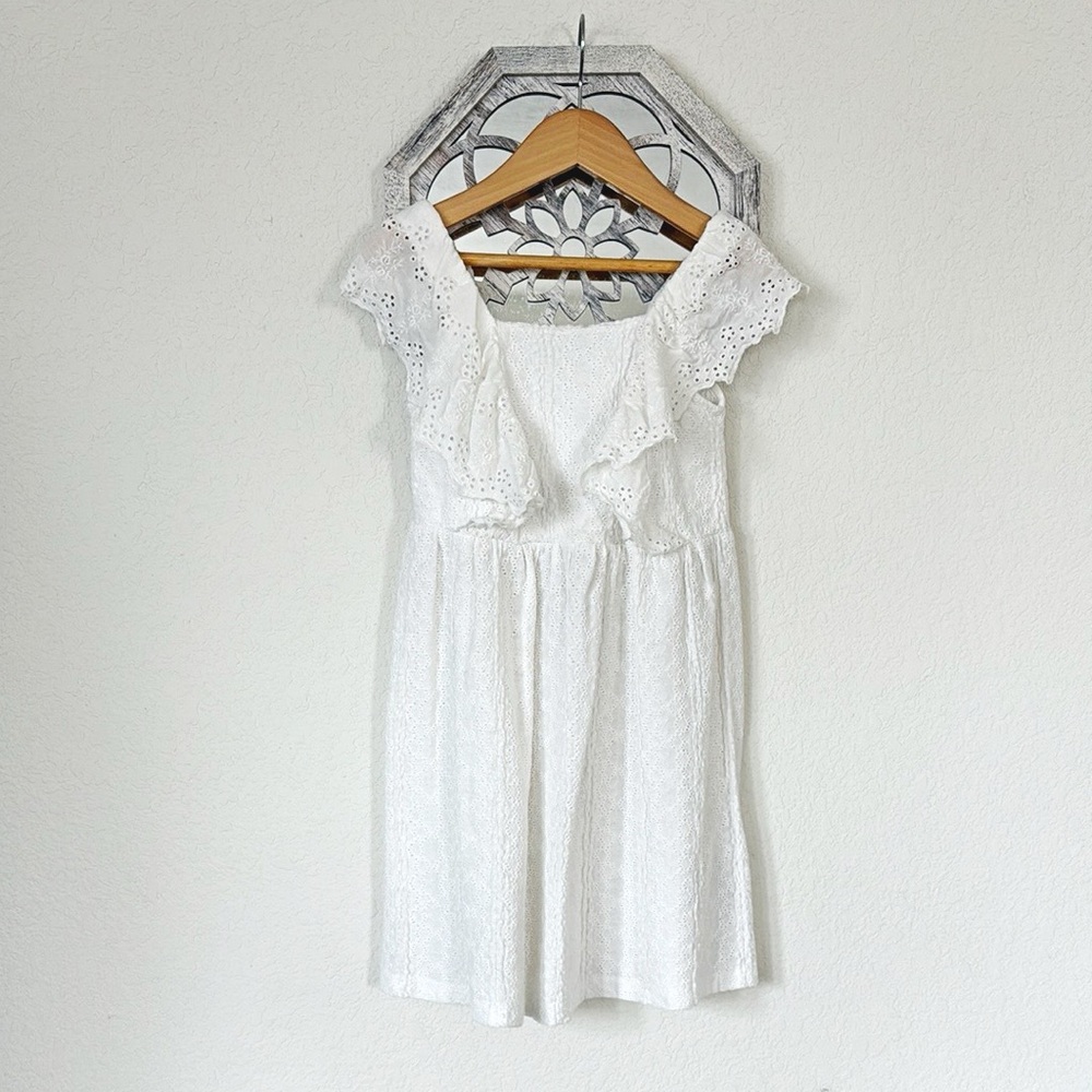 Zara • Girls White Eyelet Ruffle Dress Flutter Sleeve Lined Summer Dress